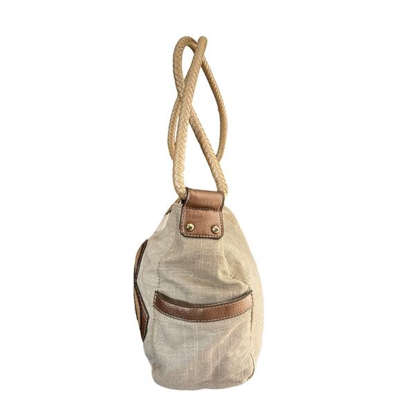Relic Purse Beige Canvas Tea Rose Appliqué Double Shoulder Strap Hobo Handbag - Picture 4 of 14